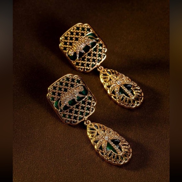 Anthropologie Jewelry - Statement Panther & Palm Drop Earrings – Gold/Green